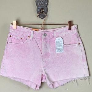 New 501 Levi’s pink cut off jean shorts